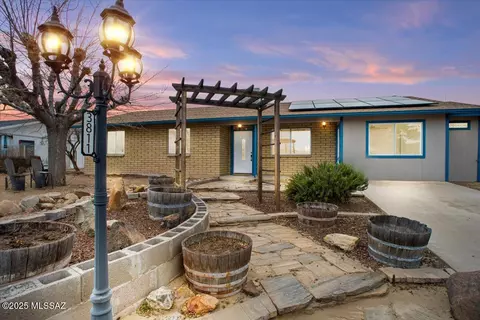 3811 W Fuller St, Thatcher, AZ 85552