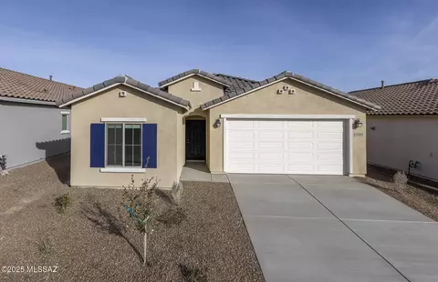 918 W Calle El Teclado, Sahuarita, AZ 85629