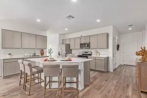 8678 W Orange Jubilee Dr, Marana, AZ 85653
