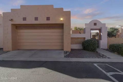 3337 N Sagewood Dr, Tucson, AZ 85712