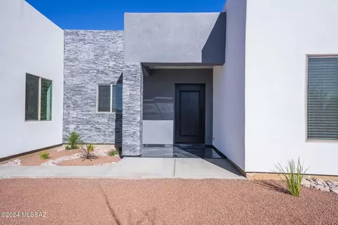 1503 Ala Ct, Rio Rico, AZ 85648