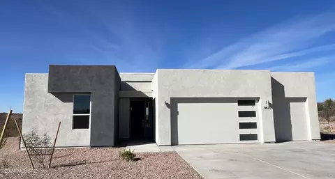 9850 S Rolling Water Dr, Vail, AZ 85641