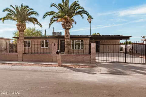 2142 E Canada St, Tucson, AZ 85706