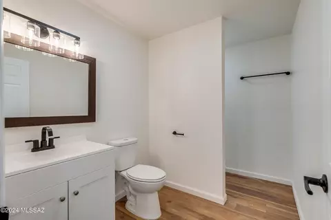 443 E Laguna St, Tucson, AZ 85705 photo 9