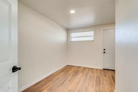 443 E Laguna St, Tucson, AZ 85705 photo 14