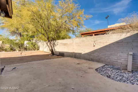 443 E Laguna St, Tucson, AZ 85705 photo 16