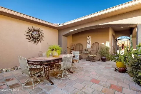 1985 W Acacia Bluffs Dr, Green Valley, AZ 85622