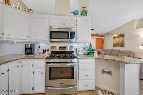 3537 S Goldleaf Loop, Tucson, AZ 85735 photo 15
