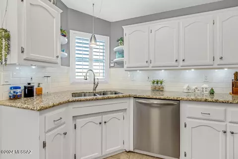 3537 S Goldleaf Loop, Tucson, AZ 85735 photo 16