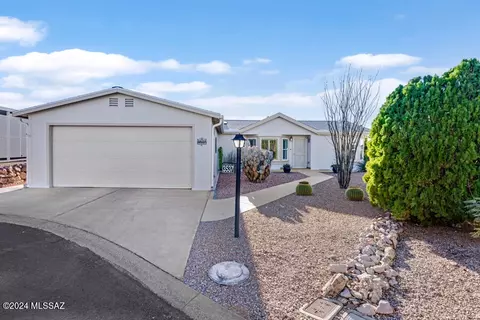 3537 S Goldleaf Loop, Tucson, AZ 85735 photo 4
