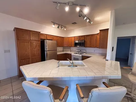 Kitchen - 985 E Geneva St, Pearce, AZ 85625 photo 2 of 5