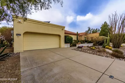 14021 N Desert Butte Dr, Oro Valley, AZ 85755