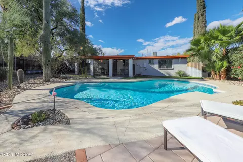 3941 S Winter Palm Dr, Tucson, AZ 85730