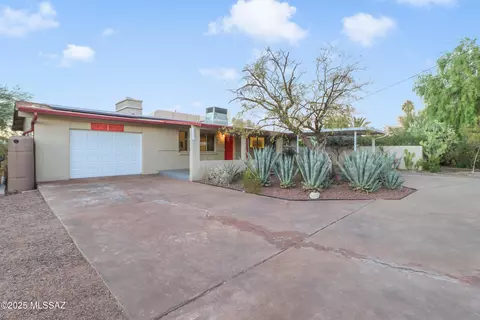Exterior - 9161 E Stella Rd, Tucson, AZ 85730 photo 2 of 8