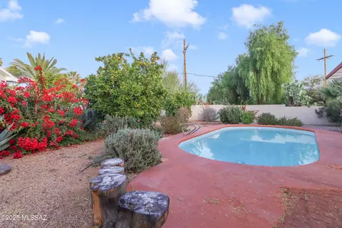 Exterior - 9161 E Stella Rd, Tucson, AZ 85730 photo 5 of 8