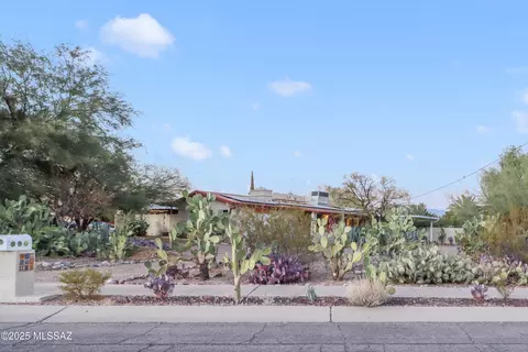 Exterior - 9161 E Stella Rd, Tucson, AZ 85730 photo 1 of 8