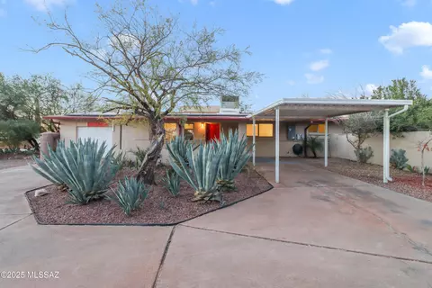 9161 E Stella Rd, Tucson, AZ 85730