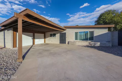 9331 E Deer Trl, Tucson, AZ 85710