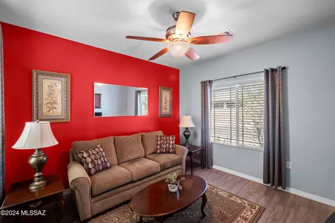 Living - 13860 E Carruthers St, Vail, AZ 85641 photo 4 of 5