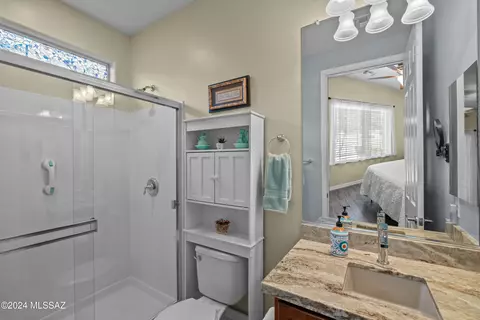 Bath - 13860 E Carruthers St, Vail, AZ 85641 photo 3 of 4