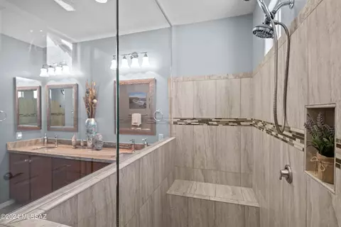 Bath - 13860 E Carruthers St, Vail, AZ 85641 photo 2 of 4