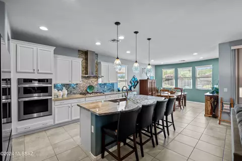 Kitchen - 13860 E Carruthers St, Vail, AZ 85641 photo 3 of 7