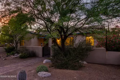 2401 E 1st St, Tucson, AZ 85719