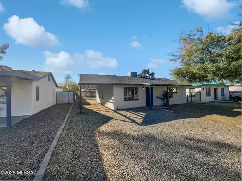 4240 E Camino De La Colina, Tucson, AZ 85711