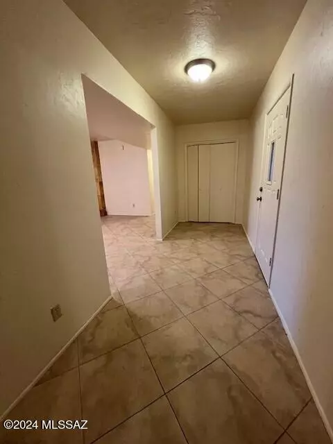 Entry Way - 16441 S Observatory Pl, Vail, AZ 85641 photo 1 of 1