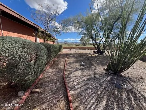 Exterior - 16441 S Observatory Pl, Vail, AZ 85641 photo 8 of 9