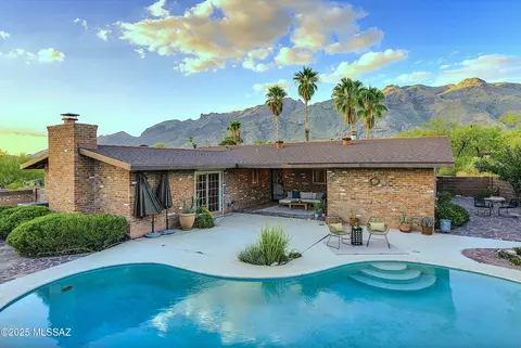 4860 E Camino De Los Olivos, Tucson, AZ 85718