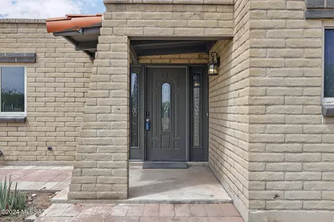 15921 W Killarney Ave, Tucson, AZ 85736