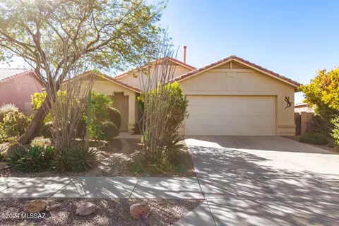 3412 S Thunder Chorus Rd, Tucson, AZ 85713