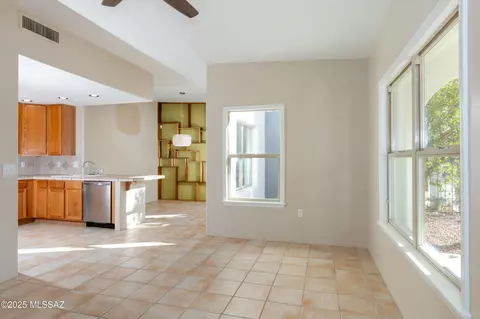 475 E 16th St, Tucson, AZ 85701 photo 9
