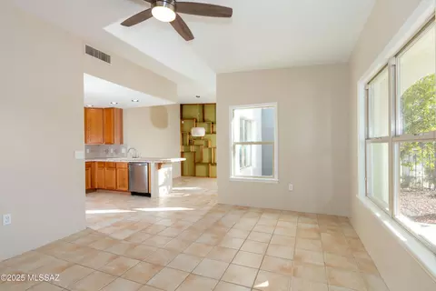 475 E 16th St, Tucson, AZ 85701 photo 8