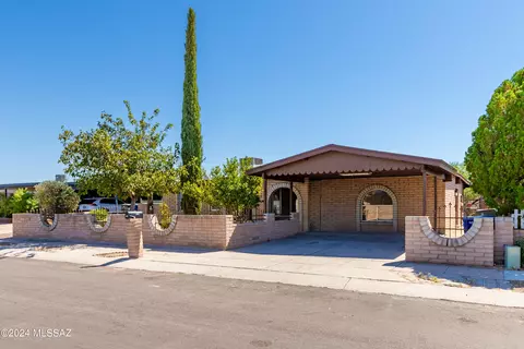 1940 E Holladay St, Tucson, AZ 85706