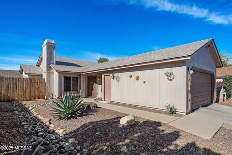 4639 N Courtney Dr, Tucson, AZ 85705