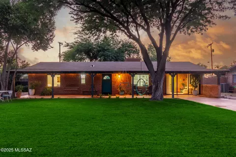3427 N Forgeus Ave, Tucson, AZ 85716