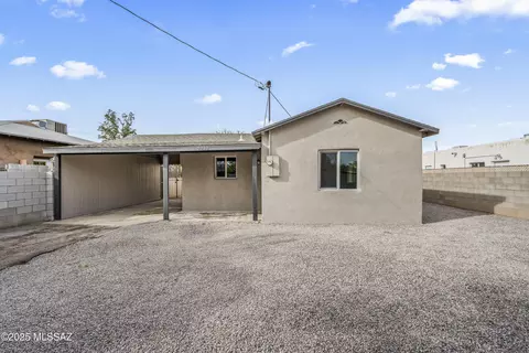 2219 N Treat Ave, Tucson, AZ 85716