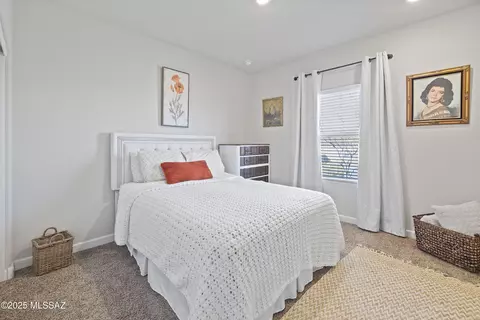 Bedroom - 295 W Aberdeen St, Vail, AZ 85641 photo 5 of 10