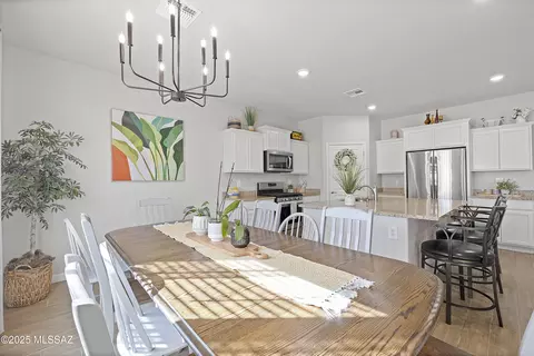Dining - 295 W Aberdeen St, Vail, AZ 85641 photo 3 of 3