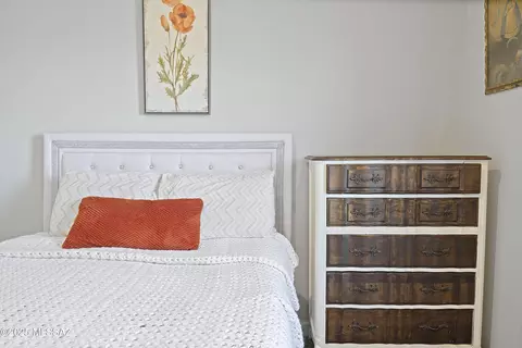 Bedroom - 295 W Aberdeen St, Vail, AZ 85641 photo 6 of 10
