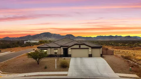 295 W Aberdeen St, Vail, AZ 85641