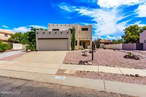 8906 N Palm Brook Dr, Tucson, AZ 85743