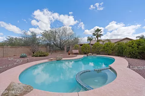 9294 N Montierra Pl, Tucson, AZ 85742