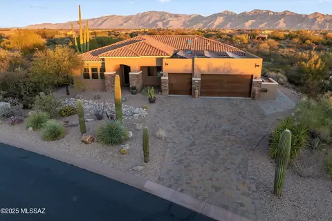 4070 W Bent Shadow Ct, Marana, AZ 85658