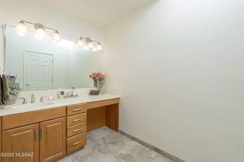 Bath - 5701 E Glenn St #55, Tucson, AZ 85712 photo 1 of 4