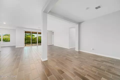 583 W Weldon St, Vail, AZ 85641 photo 5