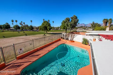 2048 S Torrey Pines Cir, Tucson, AZ 85710