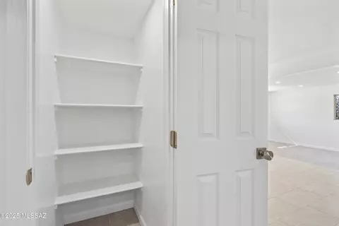 2525 E Warwick Vis, Tucson, AZ 85713 photo 11